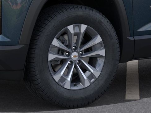 New 2026 Chevrolet Equinox LT w/ Convenience Package II FWD image 9