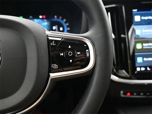 Used 2024 Volvo S60 B5 Ultimate image 24