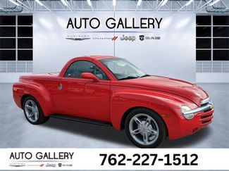 Used 2004 Chevrolet SSR w/ Preferred Equipment Group image 1