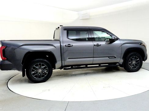 Used 2022 Toyota Tundra Platinum image 6