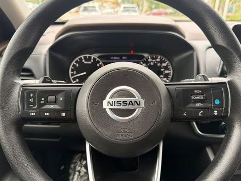 Used 2021 Nissan Rogue SV FWD image 21