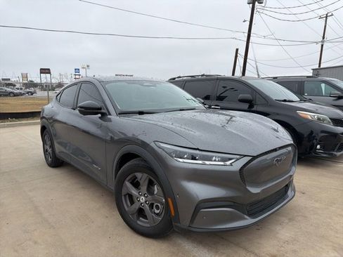 Used 2023 Ford Mustang Mach-E Select image 3