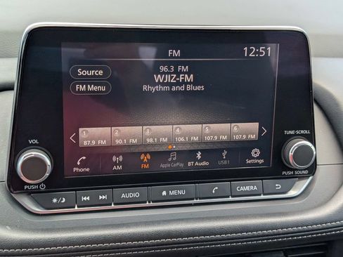 Used 2024 Nissan Rogue S FWD image 22