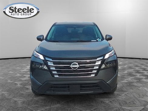 Used 2024 Nissan Rogue SV image 8