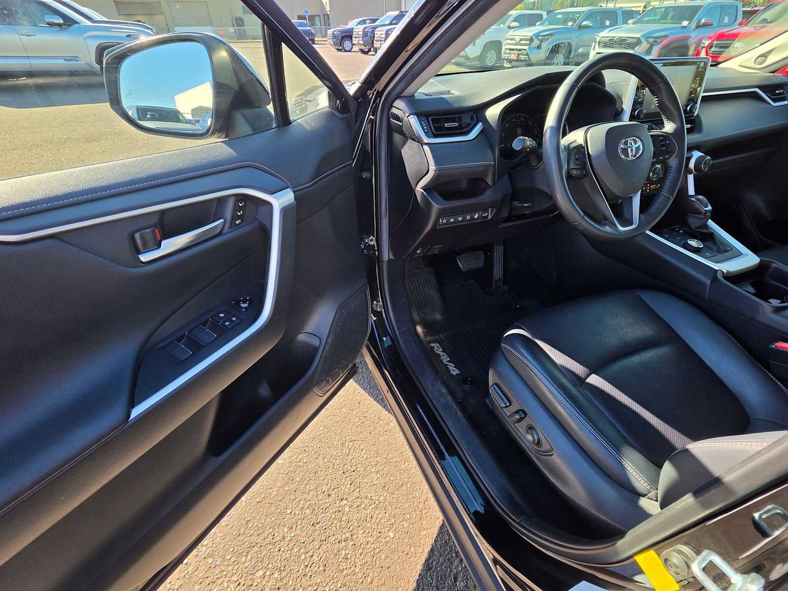 Certified 2020 Toyota RAV4 Limited AWD/4WD image 21