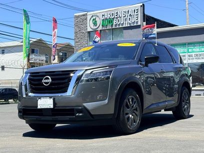 Used 2023 Nissan Pathfinder S