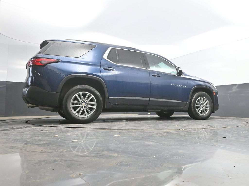 Used 2023 Chevrolet Traverse LT FWD image 36