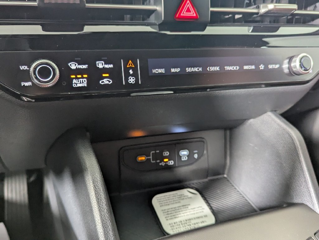New 2026 Kia Sportage SX FWD image 19