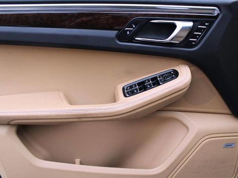 Used 2017 Porsche Macan GTS image 13