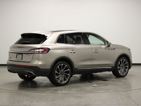 Used 2019 Lincoln Nautilus Reserve image 8