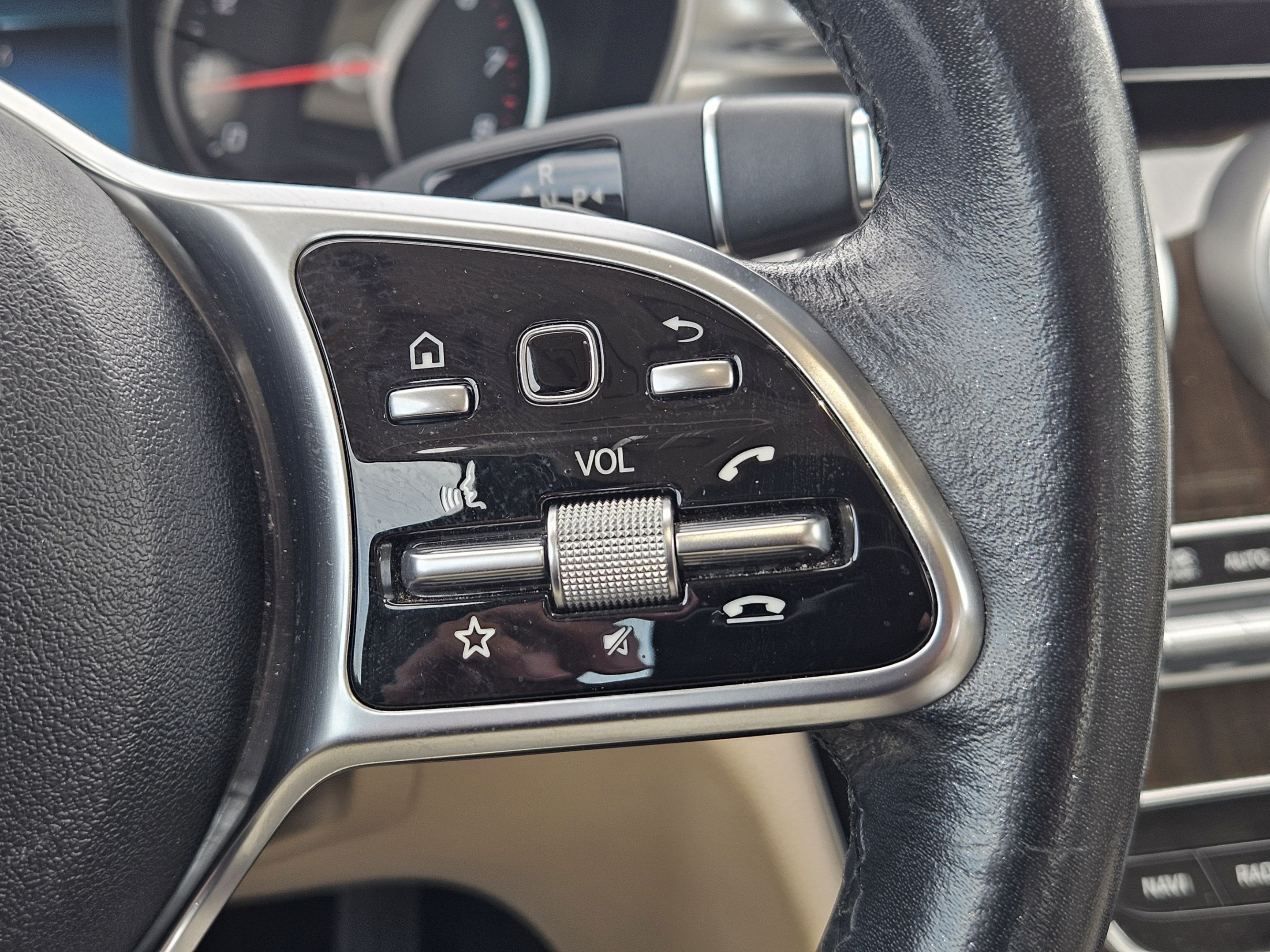 Certified 2020 Mercedes-Benz C 300 Sedan image 21