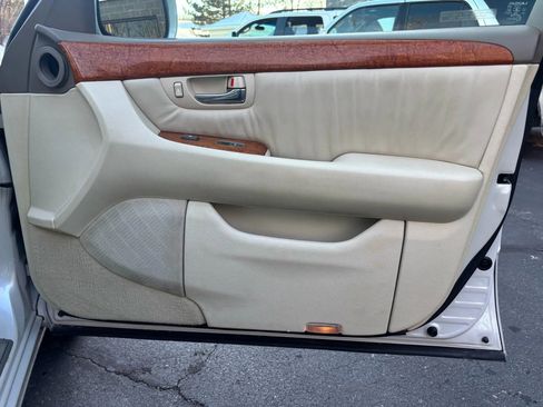 Used 2003 Lexus LS 430 RWD image 14