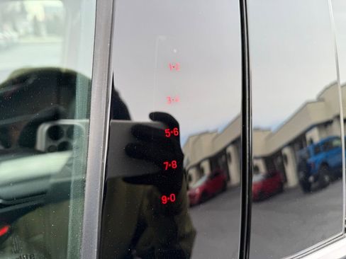 Used 2023 Lincoln Nautilus Reserve w/ Equipment Group 201A image 11