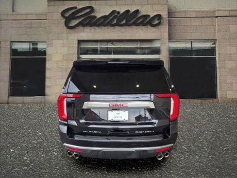 Used 2023 GMC Yukon Denali w/ Max Trailering Package AWD/4WD image 4