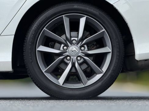 Used 2019 Honda Civic EX image 19