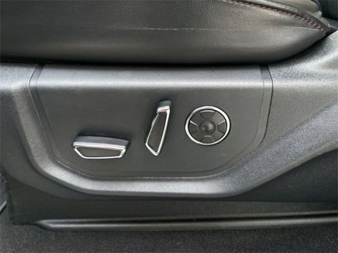 Used 2022 Ford F350 Platinum image 12