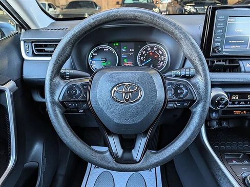 Used 2022 Toyota RAV4 XLE w/ Convenience Package image 19