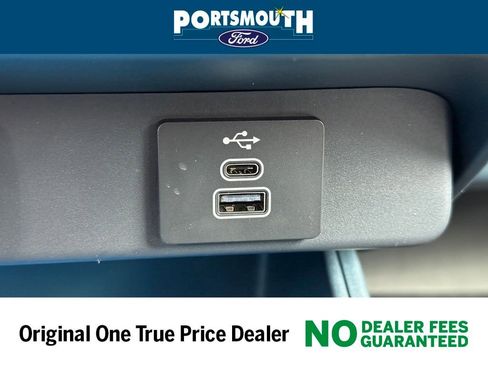 New 2025 Ford Maverick XLT w/ XLT Luxury Package image 15