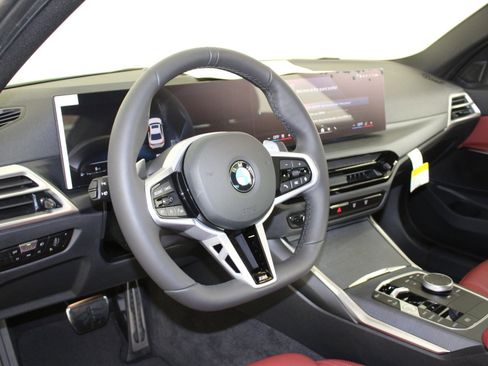 New 2026 BMW 330i Sedan w/ M Sport Package image 4