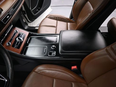 Used 2020 Lincoln Aviator Reserve w/ Class IV Trailer Tow Package image 21