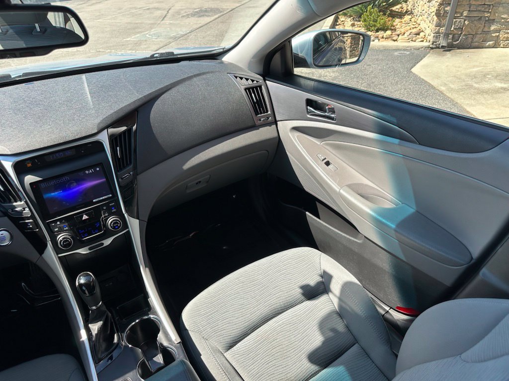 Used 2014 Hyundai Sonata Hybrid FWD image 26