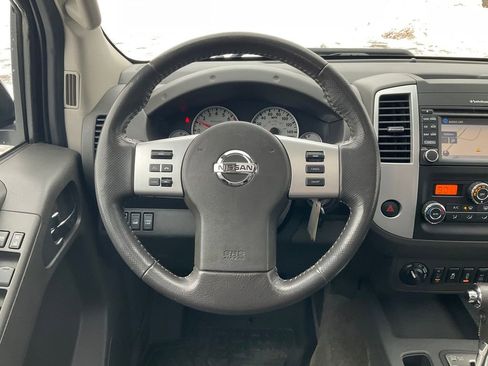 Used 2017 Nissan Frontier PRO-4X w/ Pro-4x Luxury Package image 4