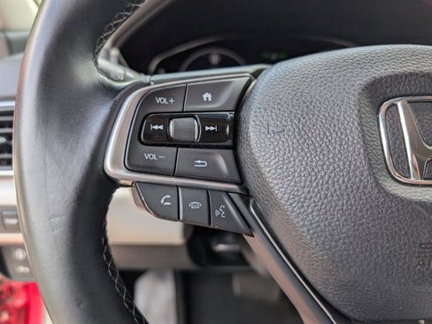 Used 2018 Honda Accord Touring image 27
