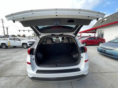 Used 2021 Hyundai Tucson Sport w/ Cargo Package FWD image 7