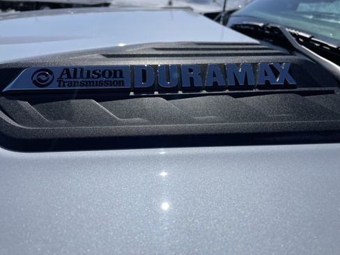 Used 2021 Chevrolet Silverado 3500 LTZ w/ LTZ Premium Package image 30