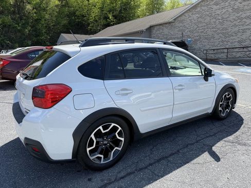 Used 2017 Subaru Crosstrek 2.0i Premium AWD/4WD image 5