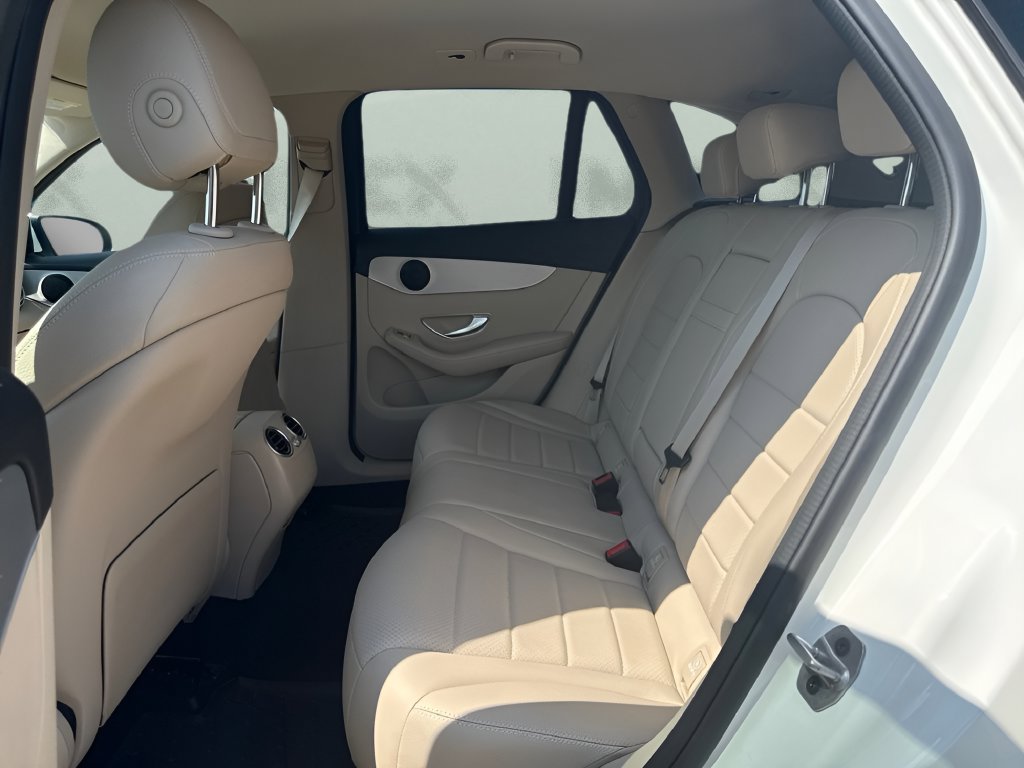 Used 2022 Mercedes-Benz GLC 300 4MATIC image 13