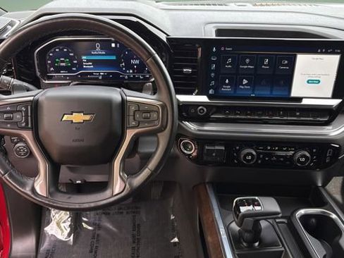 Used 2023 Chevrolet Silverado 1500 High Country w/ High Country Premium Package image 12