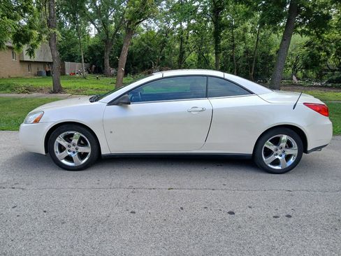 Used 2008 Pontiac G6 GT w/ Sport Package FWD image 3