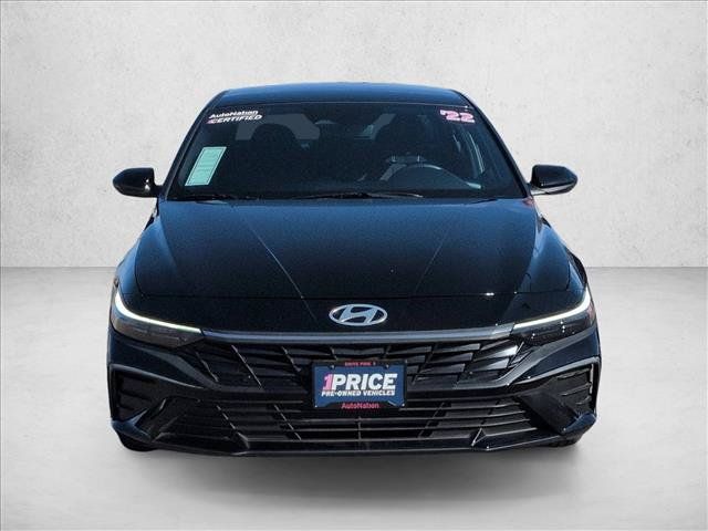 Used 2025 Hyundai Elantra Sport FWD image 2