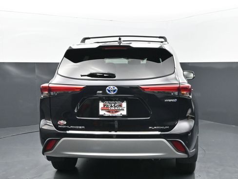Used 2020 Toyota Highlander Platinum AWD/4WD image 5