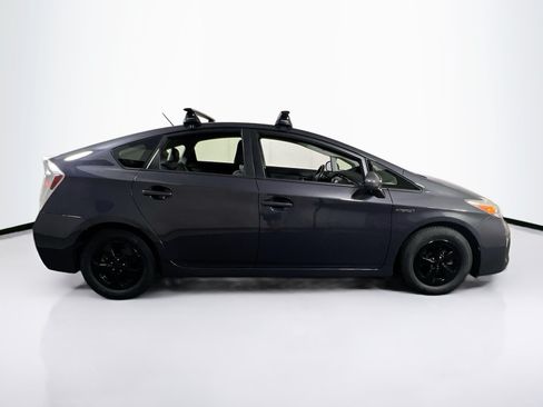 Used 2015 Toyota Prius Four FWD image 4