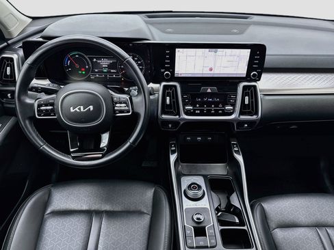 Used 2022 Kia Sorento S FWD image 14