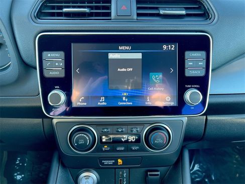 Used 2023 Nissan Leaf S image 13