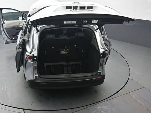 Certified 2023 Toyota Sienna XLE w/ Protection Package (TMS) FWD image 52