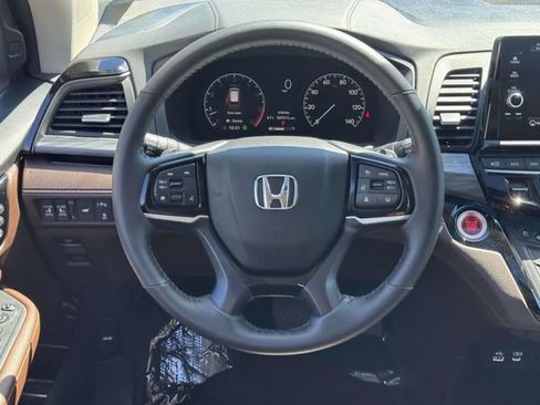 Certified 2025 Honda Odyssey Elite image 13