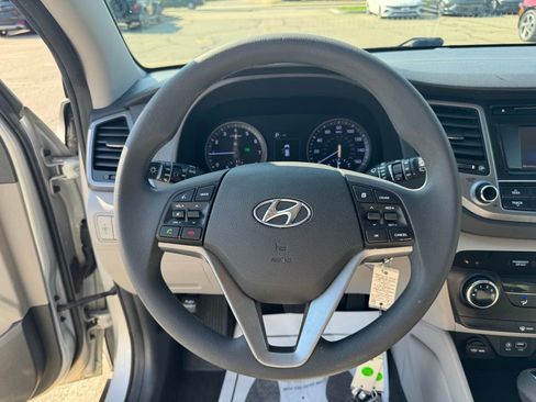 Used 2016 Hyundai Tucson SE w/ Option Group 02 AWD/4WD image 15