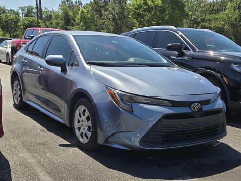 Used 2024 Toyota Corolla LE FWD image 2