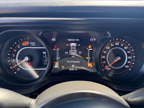 Used 2026 Jeep Wrangler Unlimited Sport AWD/4WD image 14