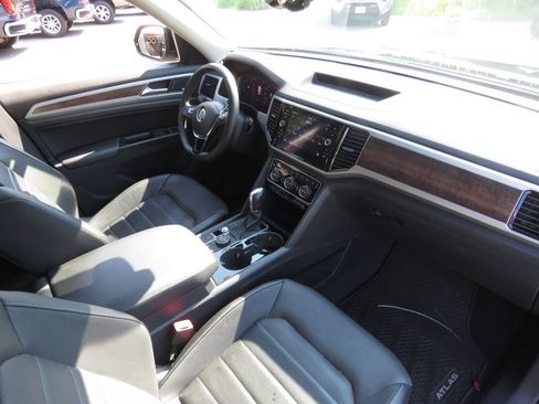 Used 2019 Volkswagen Atlas SEL Premium AWD/4WD image 14