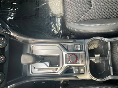 Used 2020 Subaru Forester Premium AWD/4WD image 21