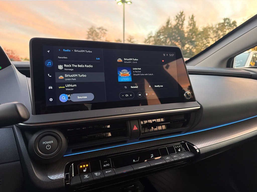 Certified 2026 Toyota Prius XLE FWD image 23