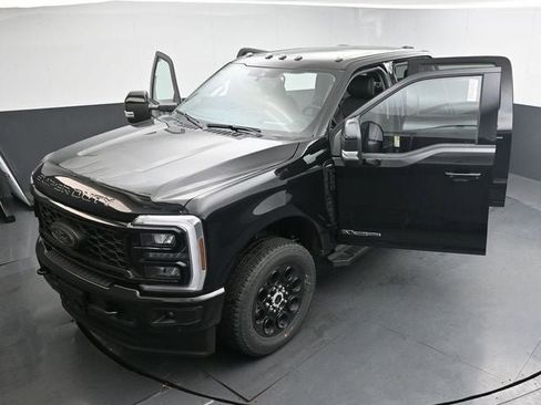 New 2026 Ford F250 Lariat w/ Black Appearance Package AWD/4WD image 33