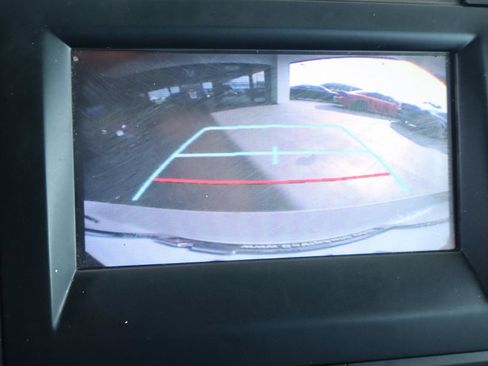 Used 2016 Toyota Camry SE FWD image 22