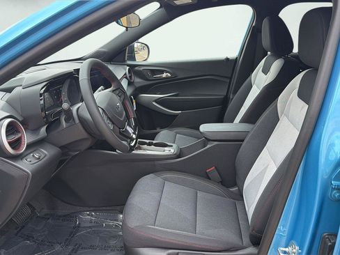 New 2026 Chevrolet Trax RS FWD image 9