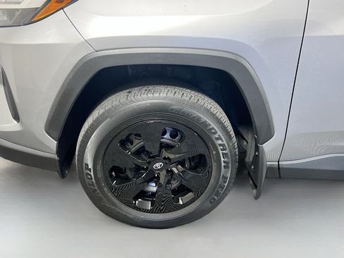 Used 2024 Toyota RAV4 LE FWD image 13